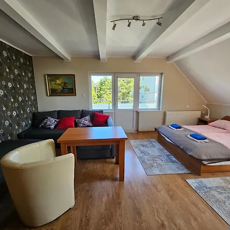 Bed and breakfast Sympatik 3*