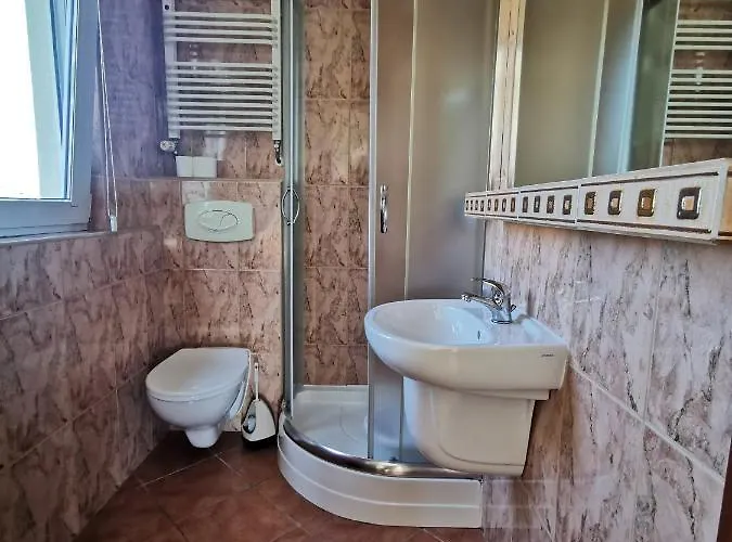 فندق مبيت وإفطار Sympatik Jastrzębia Góra